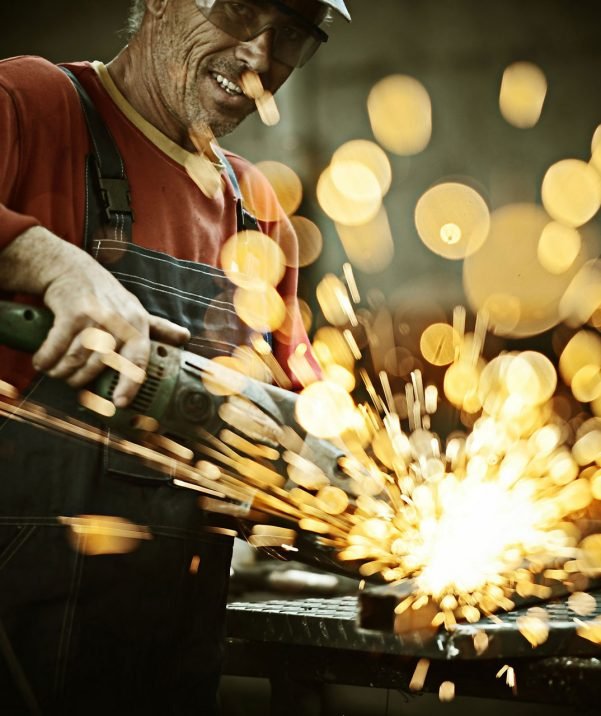 https://yesoem.com/wp-content/uploads/2019/05/shutterstock_179715524-601x716.jpg